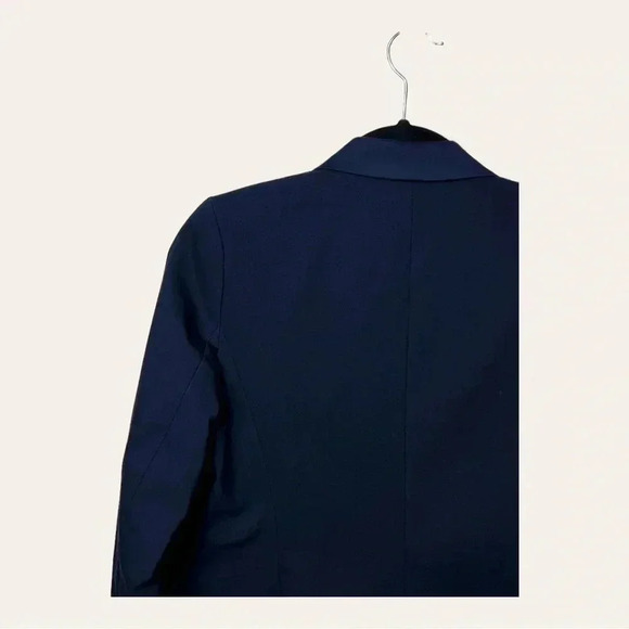 1190. APT. 9 “TORIE” BLAZER SINGLE BUTTON NAVY BLUE IN COLOR SIZE 4 BUTTON - Picture 7 of 9